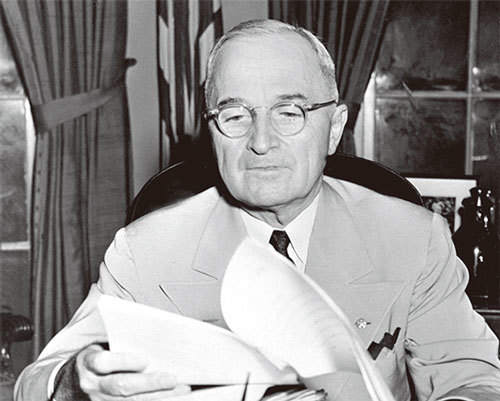 杜魯門總統認為,極權主義裹挾自由人民形成對國際和平與美國國家安全的威脅,開啟對共產國家的冷戰。(INTERCONTINENTALE / AFP)