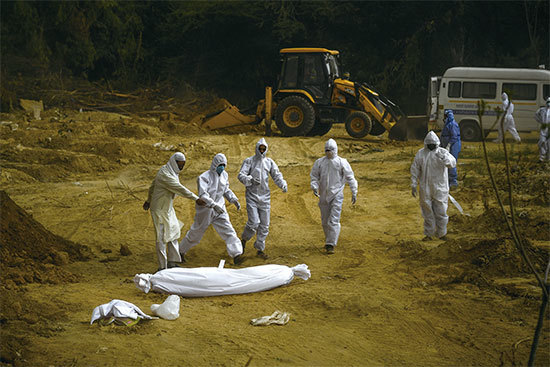 中共隱瞞疫情，導致中共病毒蔓延全球，死亡超過60萬人，中共已在全世界樹立無數仇敵。圖為5月10日印度疫情嚴峻。（AFP）