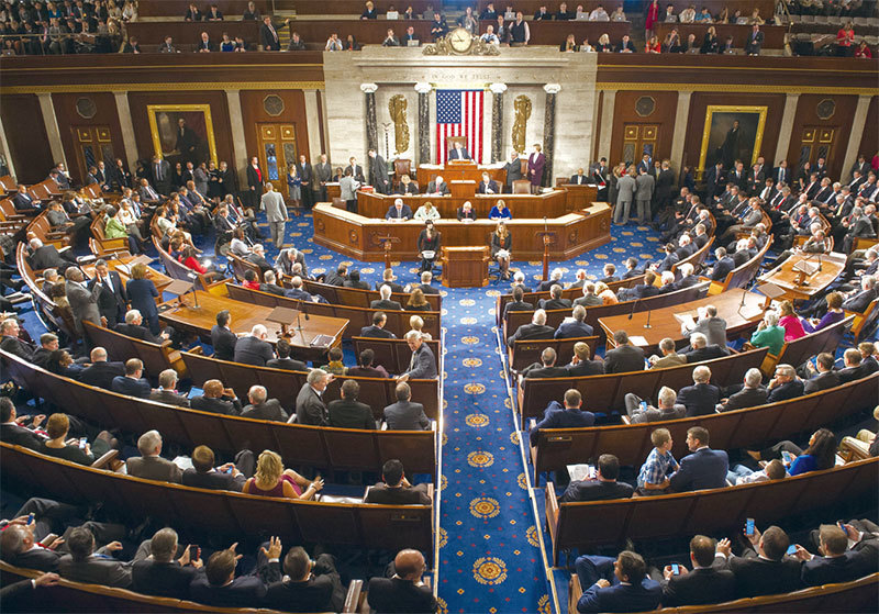 一場擴及全球的精神覺醒運動已經鋪開。圖為2016年6月13日,美國國會眾議院一致通過343號決議案,聚焦中共活摘,要求中共立即停止迫害法輪功。(AFP)