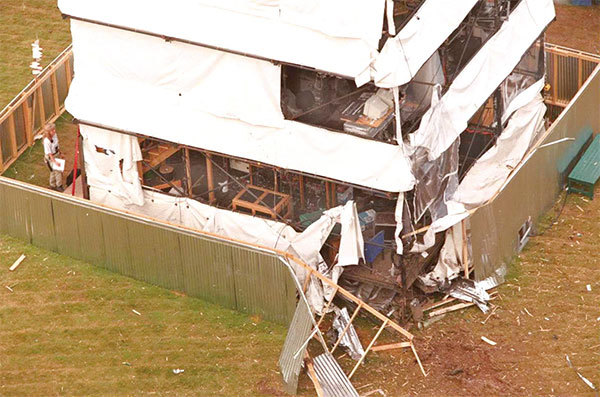 杰威爾發現奧運公園座椅下有個包裹，內有三個雷管炸彈。他在第一時間報警，使原本有數百名觀眾的音樂會被取消。圖為當年舉行音樂會的場所。（Dimitri Messinis/AFP）