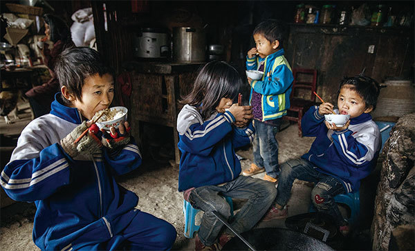 2020年受疫情影響,糧食等大宗農產品的貿易及供應鏈受到衝擊,國際市場供給的不確定性上升。如果問題持續發展,中國必須舉全國之力解決14億人的吃飯問題。(Kevin Frayer/Getty Images)