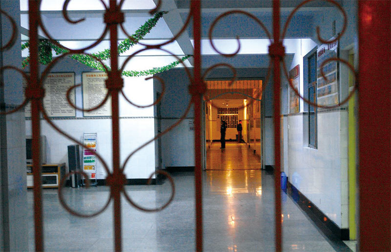 類似納粹集中營的勞教制度，為中共以後隨意抓捕、關押、迫害民眾打開了地獄之門。圖為河南省女子勞教所。（大紀元資料室）