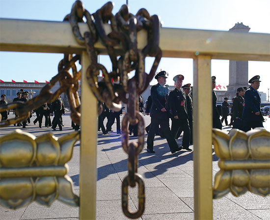 蔡英挺軍改中出局,被邊緣化,並被提前退休,卻題字「重振雄風」,對習近平當局不滿、心有不甘的意味極易令人聯想。(Getty Images)