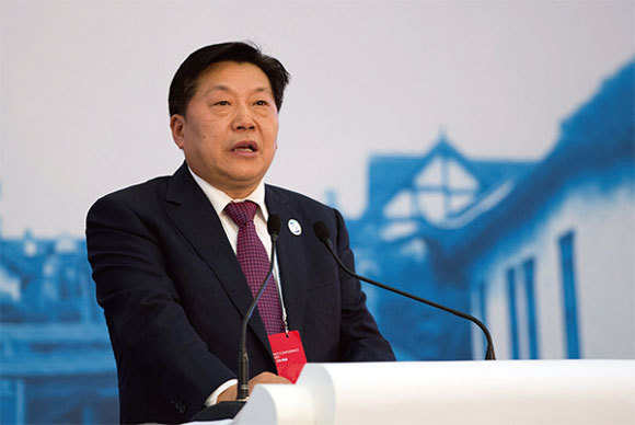 魯煒一肚子男盜女娼,其負面新聞非常多,包括在新華社負責經營時涉嫌貪腐,烏鎮互聯網大會造假,壓制習近平親信徐麟等等。早已讓習近平震怒。(大紀元資料室)