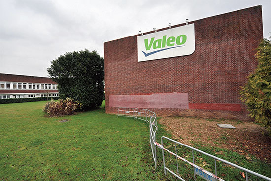 3月27日,法國法雷奧公司破天荒在大陸贏得知識產權官司,顯示在特朗普政府領銜的國際社會圍堵之下,中國政經變局正在悄然發生。(AFP)