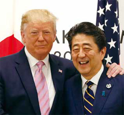 韓國發生尖端技術外洩中共的案例。日對韓的制裁發生在特朗普訪日後,這無法排除特朗普給安倍出主意的可能性,因為目前特朗普的最大目標是打開中國的大門。(Getty Images)